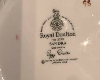 Stunning collection of Royal Doulton Figurines! And one adorable Hummel! 