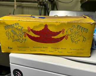 An awesome complete set of 1950's Amico Oriental Lanterns in their original box! I do not believe that these have ever been used! The paint on the bulbs looks fantastic! The box is in pretty good condition for being over 70 years old! 