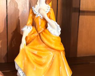 Stunning collection of Royal Doulton Figurines! And one adorable Hummel! 