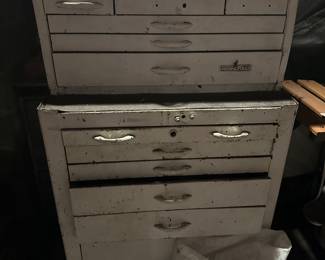 Great 2 piece metal tool chest! 
