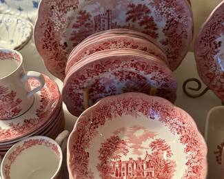 A lovely set of J&G Meakin English Ironstone! "Romantic England" Pattern!