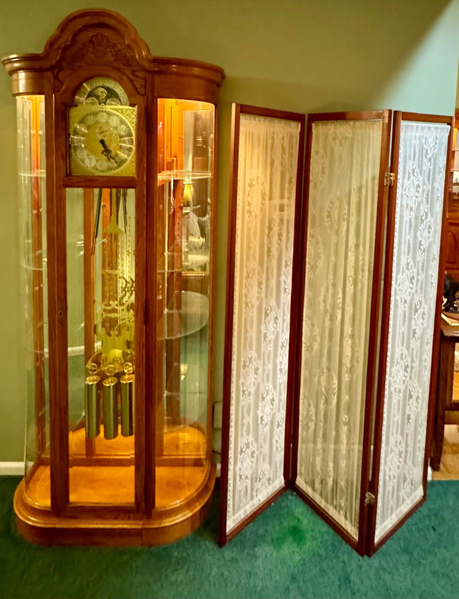 Clean & Snazzy SW Condo Sale in Wyoming, MI starts on 12/29/2023