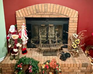 Large Metal Sailing Ship • Wall Clock • Christmas Wreaths & Decorations