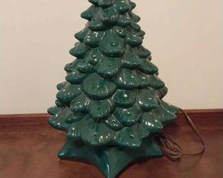 "New Year, New You" in Aiken, SC. Closing on Sat 12/30 at 8pm. Pickup is Tue 1/2 from 12-6pm. Please click here to view more photos, descriptions, and current bids: https://ctbids.com/estate-sale/26004
Andy & Rebecca Beard, Owners of Caring Transitions of Augusta, present this CTBIDS sale! This sale features a Frankart Art Deco, Lamp, Antique Scale, New England Roundtop Hutch Table, Vinyl Records, Vintage Lladros, Steuben Glass Animals, Steinbach Nutcrackers, Signed Wooden Duck Decoys, Craftsman 10" Band Saw & Bench Grinder, Haverty's & Lane Furniture, Enesco & Jim Shore Collectibles, Hummel Figurines, Harbor Lights Lighthouses, Hönes Black Forest German Cuckoo Clock & More! SC Auc Lic 4849