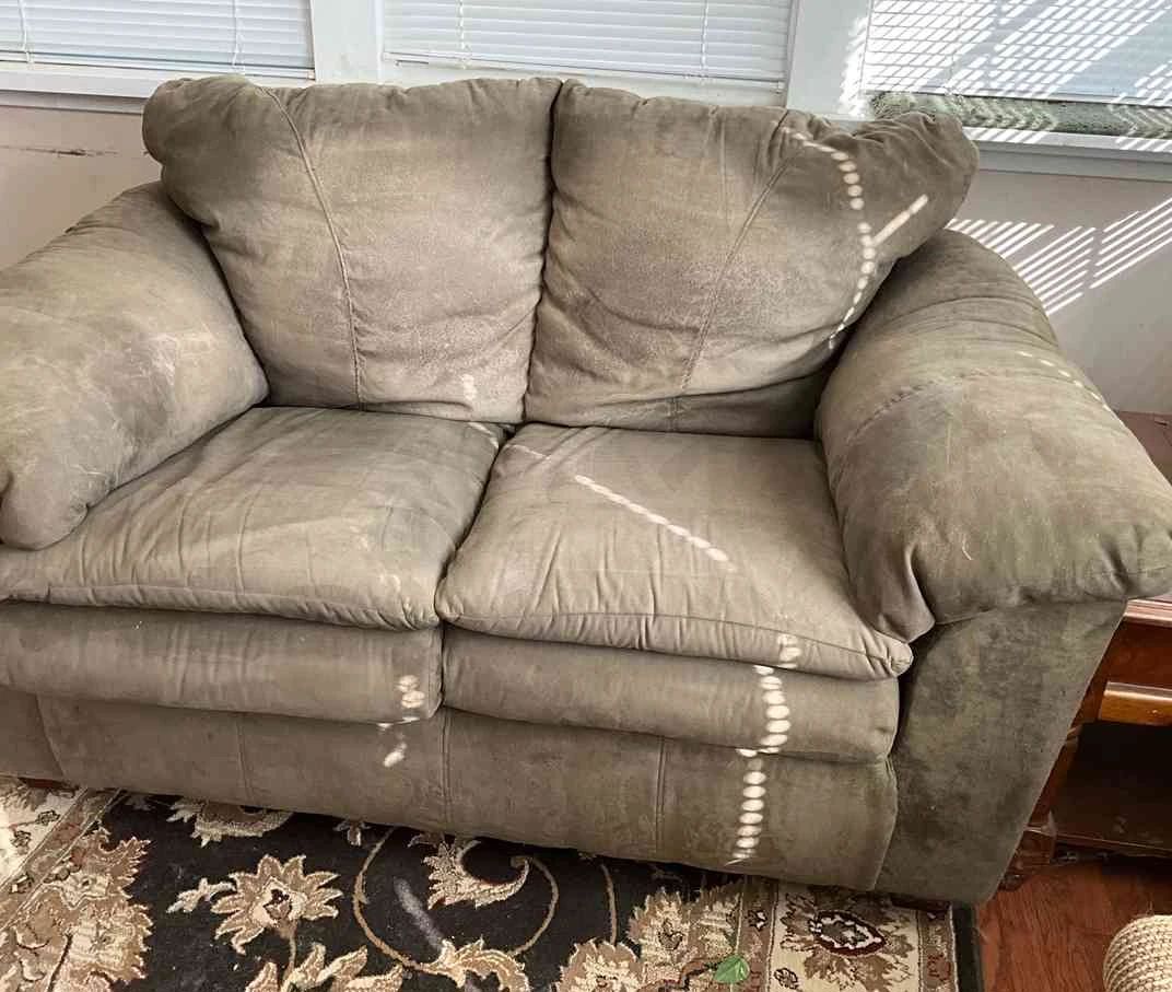 Hot Springs Village Furniture w/ Sofas, Tables,... starts on 12/18/2023