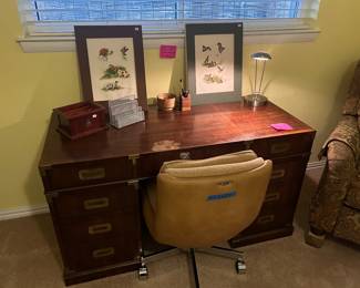 Campaign Style desk