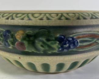 Roseville Pottery Corinthian 6" Bowl