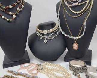 Vintage Costume Jewelry - Necklaces & Bracelets