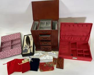 Jewelry Cases, Bags, and Fountain Pen