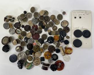 Button Lot- Some Oversized, Early Plastic/Bakelite