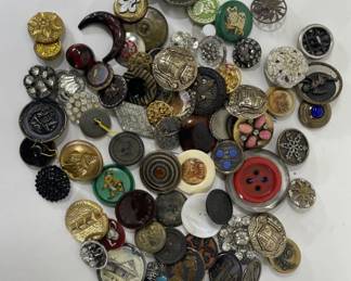 Lot of Vintage Medium and Larger Buttons