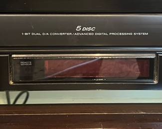 TEAC 5-Disc Carousel CD Changer PD-D2610 with Remote 
