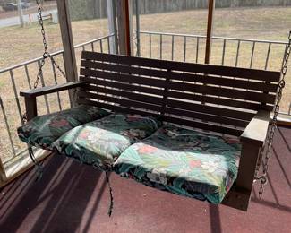 Porch swing