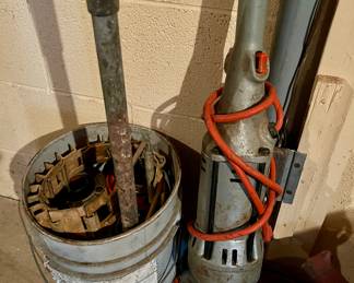 Electric plumbing threader