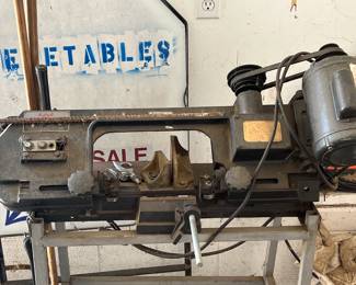 Band saw