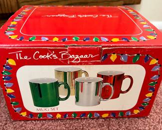 Holiday mug set (new in box)