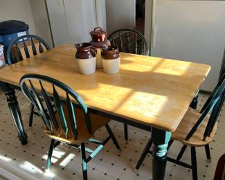 Country kitchen table with 4 chairs