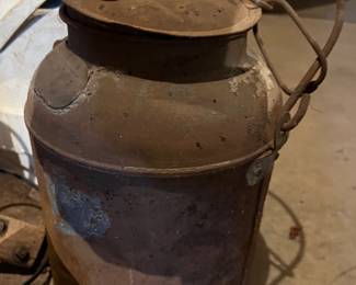 Metal canister
