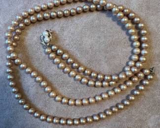 Double string of pearls