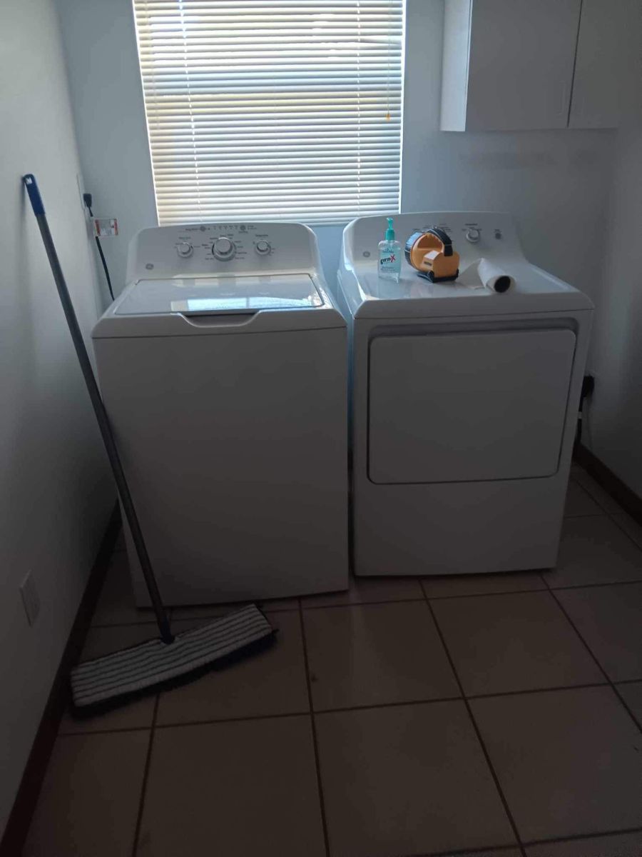 Estate sale in ster, FL starts on 12/21/2023