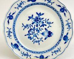 Fine MEISSEN Blue and white 7" plate