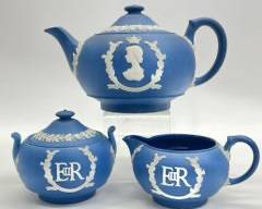 Fine Wedgwood Royal Blue Jasper Prince Phillip Lidded Tea Pot, Lidded Sugar Bowl, and Creamer