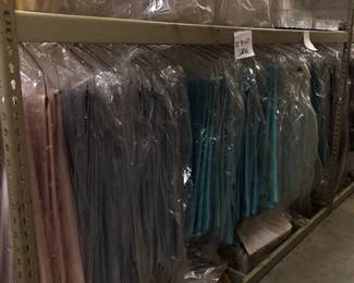 Lot of Approx 56in to 120in Round Satin Tablecloths