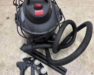 Dayton Commercial Wet Dry Vacuum Cleaner