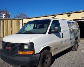 2004 GMC Savana Van Gas Automatic