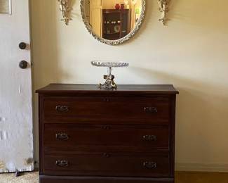 early 1900's chest of drawers
