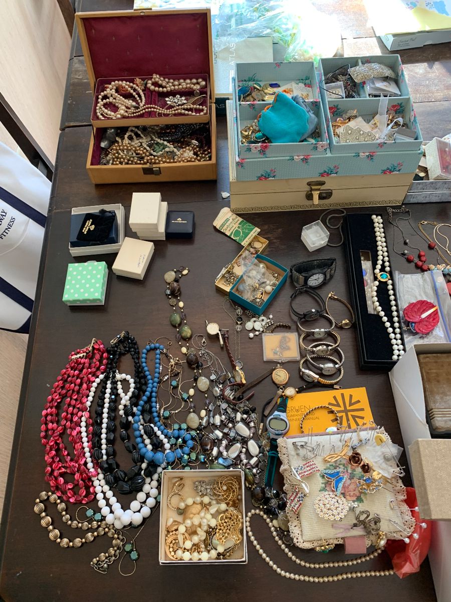 Taylor Estate Sales in Haleyville, AL