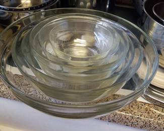 7 piece set of glass bowls
