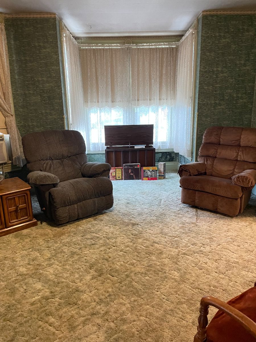 Colusa Treasures Estate Sale starts on 2/8/2024