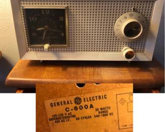 * 1960's General Electric C-600A Clock Radio/Alarm.105-120V AC (comes on but super staticky) $30
