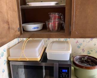 Vintage Tupperware Cake Server/Pyrex Measuring Glass/Sharp Microwave