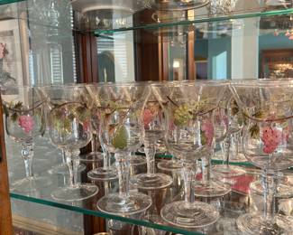 Beautiful Wine Glass Set