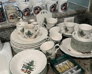 Nikko Christmas China 