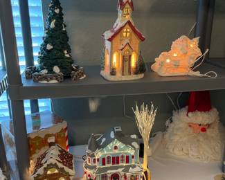 Great lighted Christmas Decor