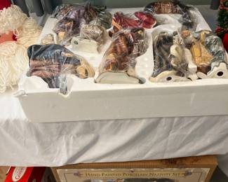 Grandeur Noel Nativity Set never used