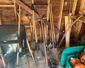 GARDEN TOOLS 