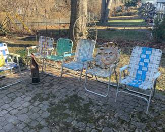 NICE OLDER LAWN CHAIRS