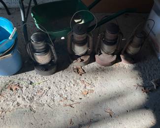 OLD BARN LANTERNS 