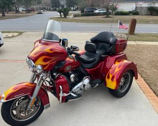2013 Harley Davidson Trike with 30k miles. Just had 4k in maintenance, and 3k in paint work. New tires, battery, oil, seals and more. Just needs a good detail, nothing else. Asking  $21,000 