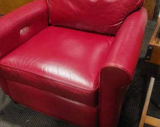 CHERRY RED LEATHER POWER RECLINER FROM TRADITIONS