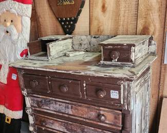 child's, doll's, or salesman sample antique dresser