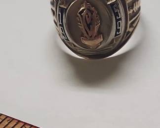 1959 men's class ring 10k gold, "C"