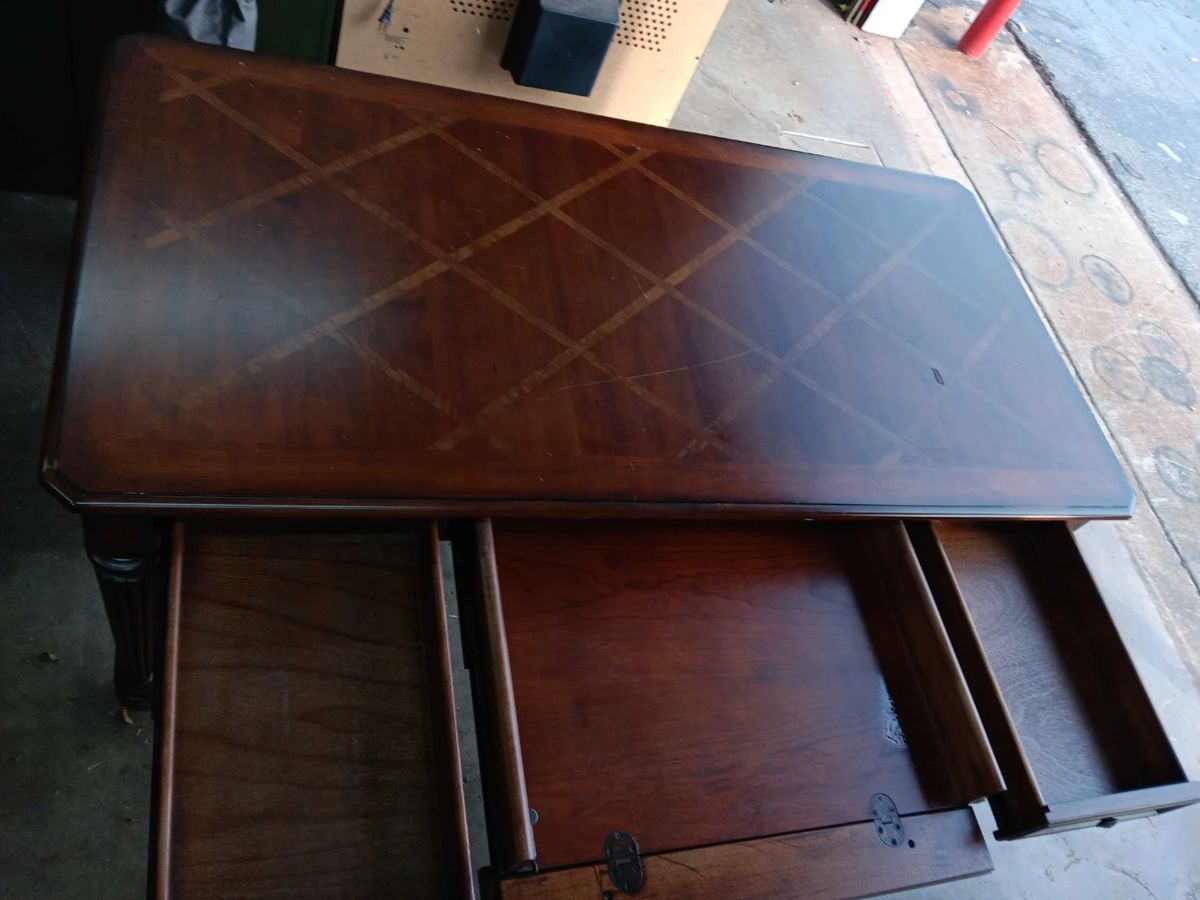 Estate Sales Athens starts on 12/21/2023