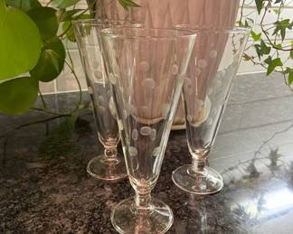 Vintage Pilsner great for beer or champagne!