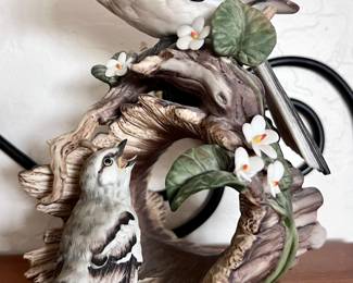 Bird figure decor