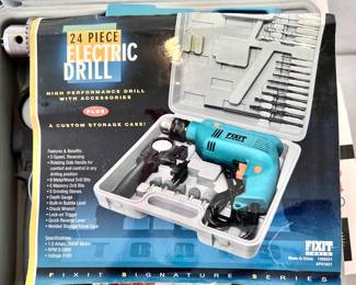 Electric drill set 